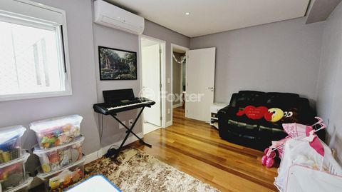 Image 7 - 919971