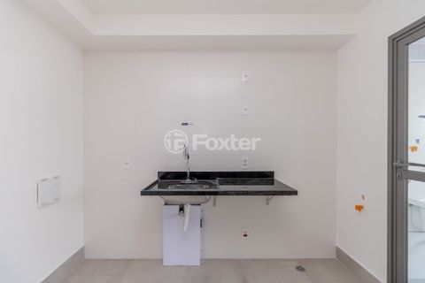 Image 12 - 919979