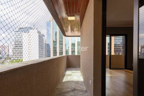 Image 4 - 919987