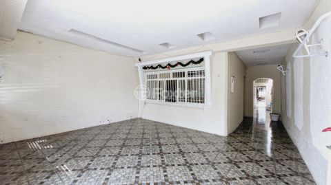 Image 3 - 919996