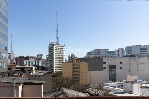 Image 17 - 919999