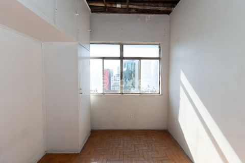 Image 10 - 919999