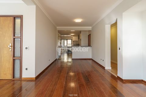 Image 4 - 920013
