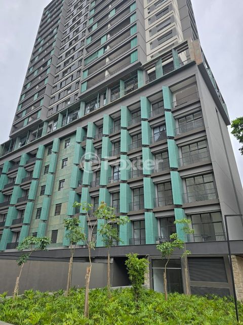 Image 6 - 920093