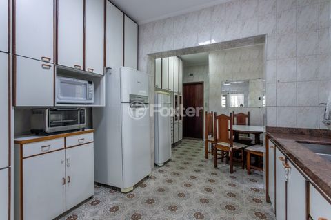 Image 17 - 920237