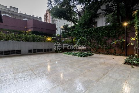 Image 16 - 920286