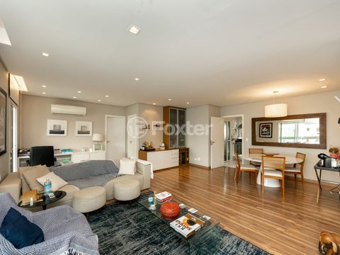 Image 7 - 920300