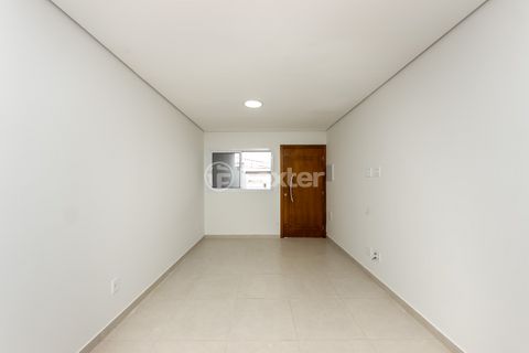 Image 17 - 920310