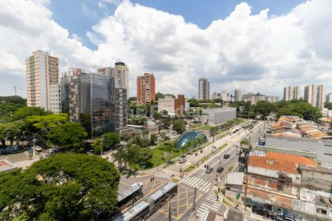 Image 1 - 920318