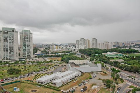 Image 19 - 920335