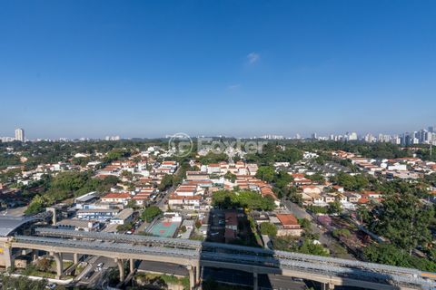 Image 10 - 920371