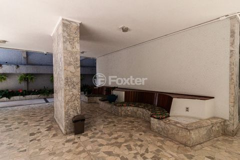 Image 8 - 920395