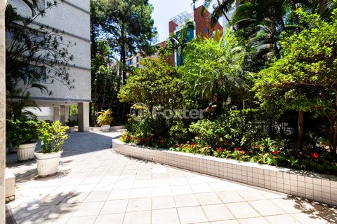 Image 9 - 920395