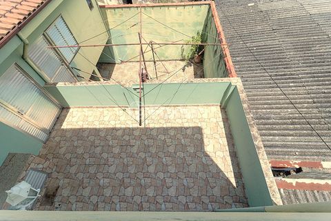 Image 13 - 920429