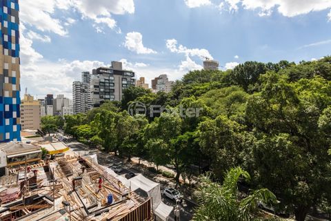 Image 10 - 920451