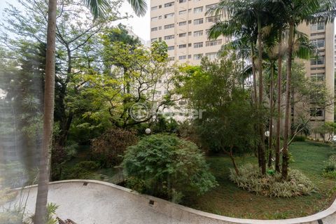 Image 11 - 920485