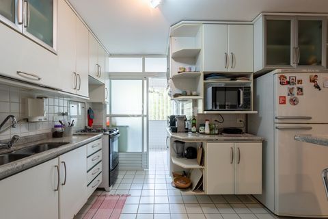 Image 18 - 920485