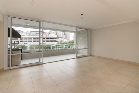 Image 3 - 920515