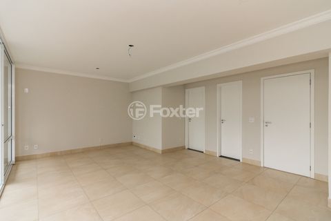 Image 4 - 920515