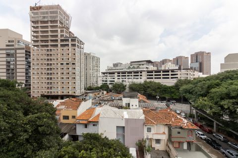 Image 6 - 920515