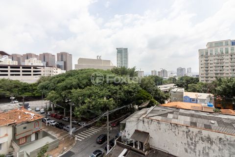 Image 13 - 920515