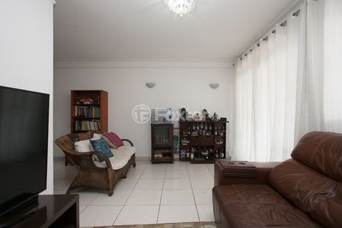 Image 11 - 920626