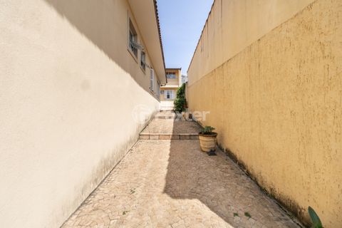 Image 2 - 920682