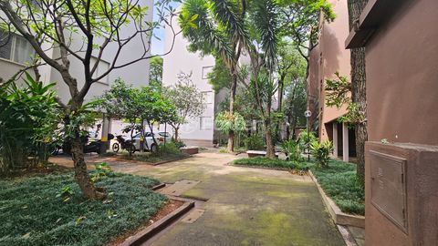 Image 18 - 920753