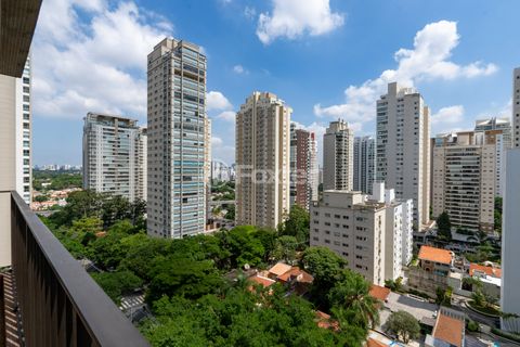 Image 1 - 920782