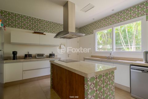 Image 13 - 920819