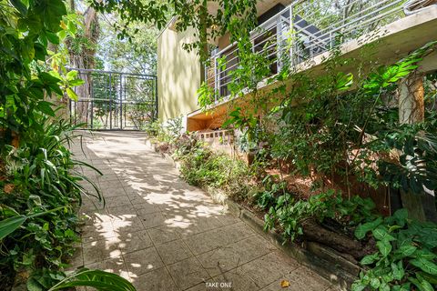 Image 1 - 920838