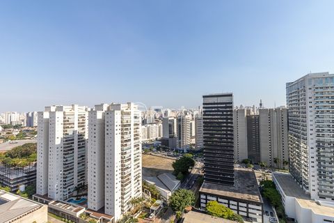 Image 15 - 920899