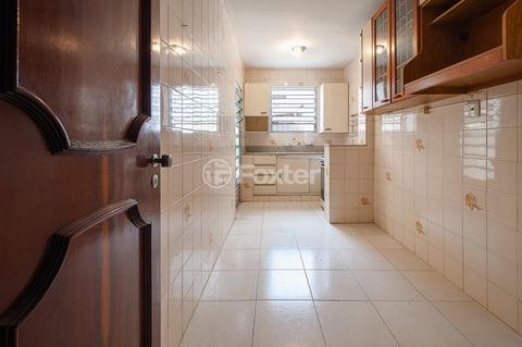 Image 8 - 920924
