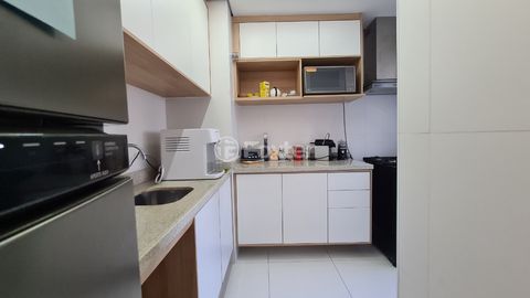 Image 14 - 920925