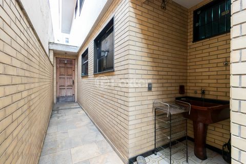 Image 16 - 920956
