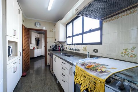 Image 16 - 920958