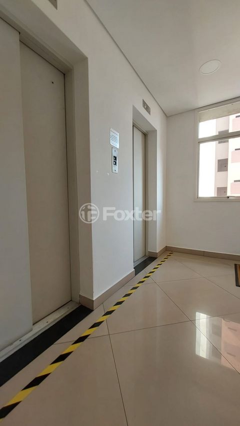 Image 6 - 921015