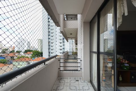 Image 5 - 921035