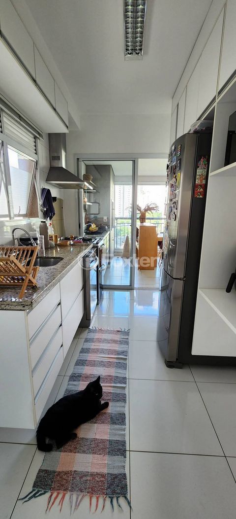 Image 3 - 921050