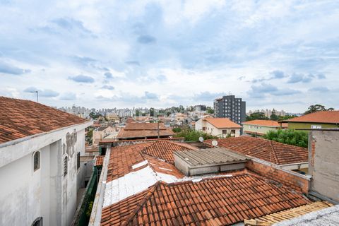 Image 19 - 921052