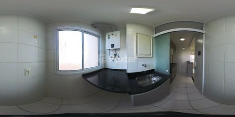 Image 19 - 921053