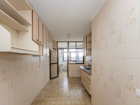 Image 7 - 921086