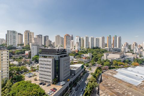 Image 18 - 921093