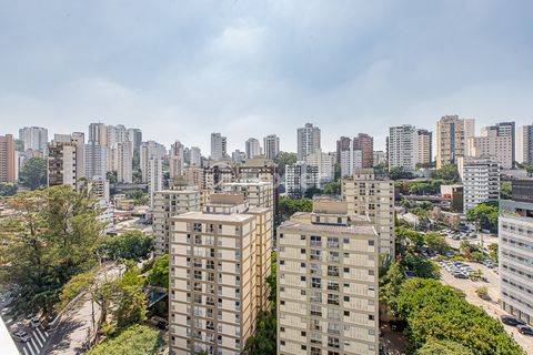 Image 17 - 921093