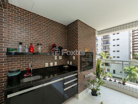 Image 3 - 921094