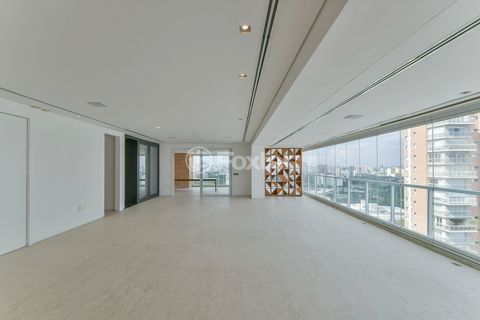 Image 4 - 921097