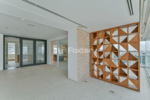 Image 10 - 921097