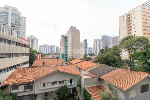 Image 9 - 921108