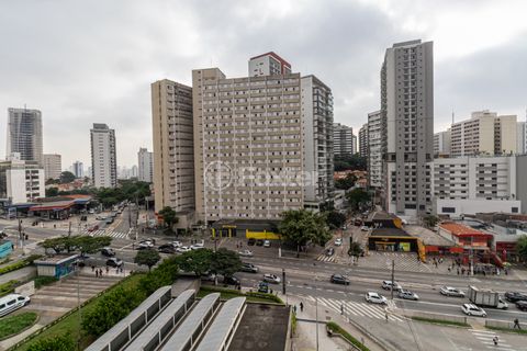 Image 10 - 921141
