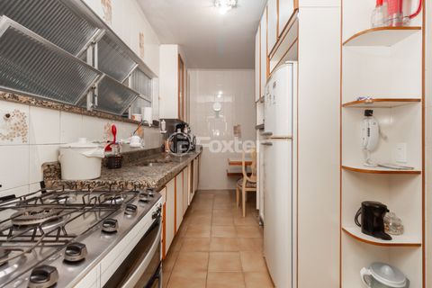 Image 19 - 921182